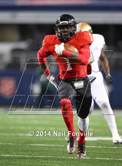 Thumbnail 3 in DeSoto vs. Coppell (UIL 6A Division 1 Region I Bi-District Playoff) photogallery.