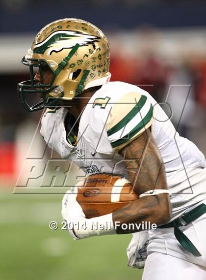 Thumbnail 3 in DeSoto vs. Coppell (UIL 6A Division 1 Region I Bi-District Playoff) photogallery.