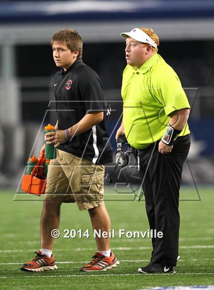 Thumbnail 2 in DeSoto vs. Coppell (UIL 6A Division 1 Region I Bi-District Playoff) photogallery.