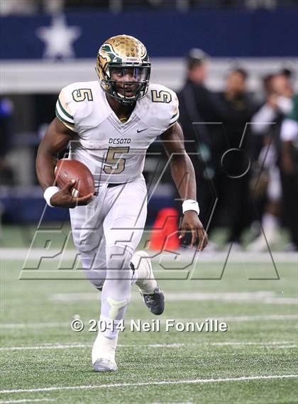Thumbnail 1 in DeSoto vs. Coppell (UIL 6A Division 1 Region I Bi-District Playoff) photogallery.