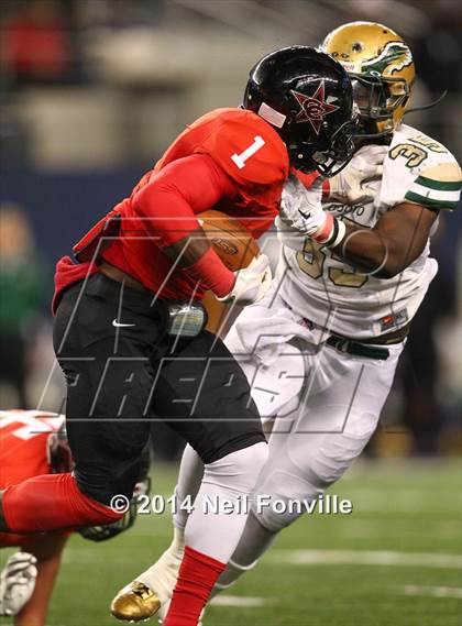 Thumbnail 3 in DeSoto vs. Coppell (UIL 6A Division 1 Region I Bi-District Playoff) photogallery.