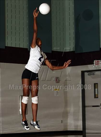 Thumbnail 2 in Katy vs. Stony Point (Nike Volleyball Classic) photogallery.