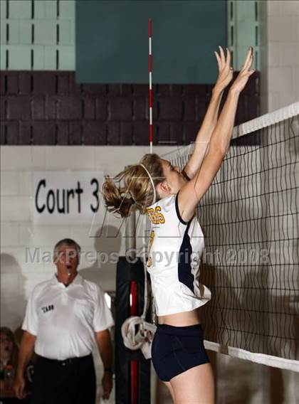 Thumbnail 2 in Katy vs. Stony Point (Nike Volleyball Classic) photogallery.
