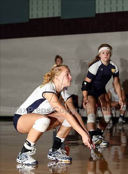 Thumbnail 2 in Katy vs. Stony Point (Nike Volleyball Classic) photogallery.