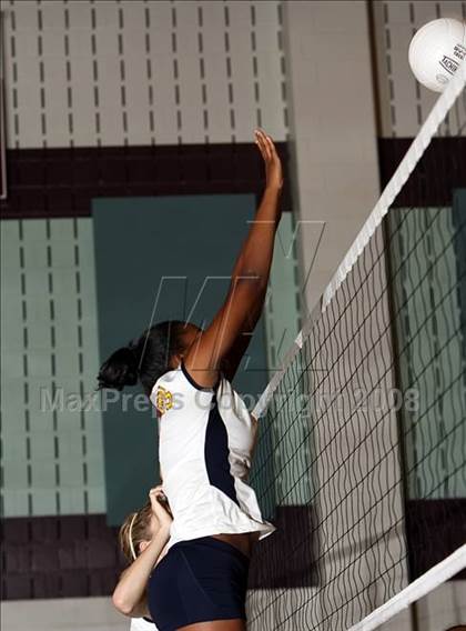 Thumbnail 3 in Katy vs. Stony Point (Nike Volleyball Classic) photogallery.