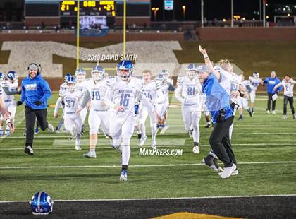 Thumbnail 1 in Jackson vs. Carthage (MSHSAA Class 5 Championship) photogallery.