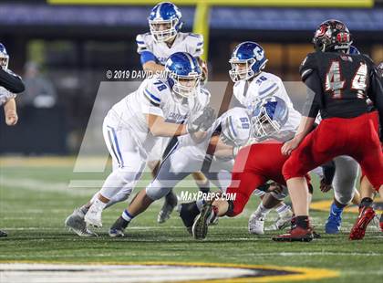 Thumbnail 2 in Jackson vs. Carthage (MSHSAA Class 5 Championship) photogallery.