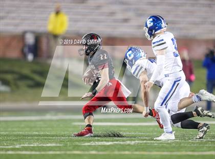 Thumbnail 1 in Jackson vs. Carthage (MSHSAA Class 5 Championship) photogallery.