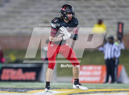 Thumbnail 3 in Jackson vs. Carthage (MSHSAA Class 5 Championship) photogallery.