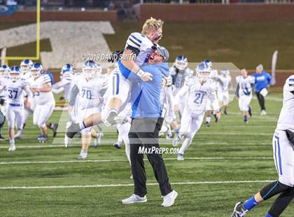 Thumbnail 3 in Jackson vs. Carthage (MSHSAA Class 5 Championship) photogallery.