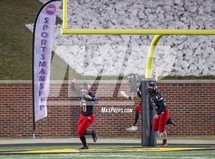 Thumbnail 2 in Jackson vs. Carthage (MSHSAA Class 5 Championship) photogallery.