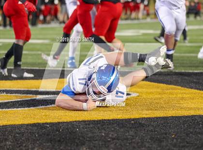 Thumbnail 1 in Jackson vs. Carthage (MSHSAA Class 5 Championship) photogallery.