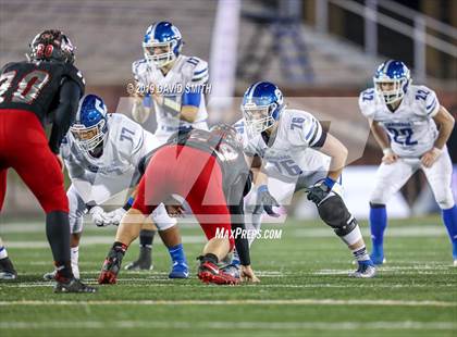 Thumbnail 2 in Jackson vs. Carthage (MSHSAA Class 5 Championship) photogallery.