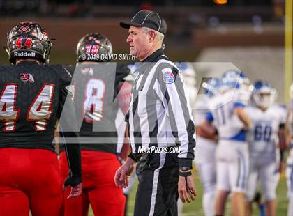 Thumbnail 2 in Jackson vs. Carthage (MSHSAA Class 5 Championship) photogallery.