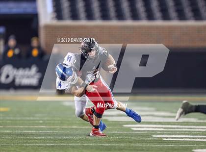 Thumbnail 2 in Jackson vs. Carthage (MSHSAA Class 5 Championship) photogallery.