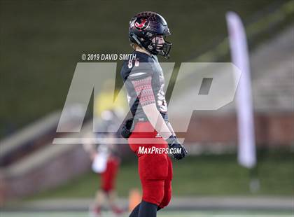 Thumbnail 2 in Jackson vs. Carthage (MSHSAA Class 5 Championship) photogallery.