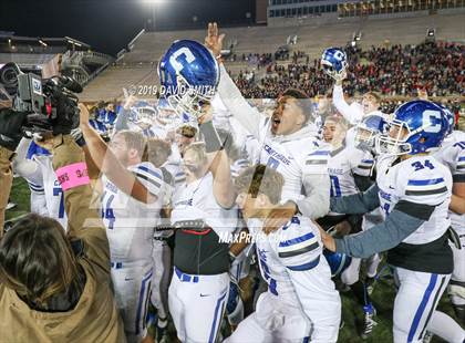 Thumbnail 3 in Jackson vs. Carthage (MSHSAA Class 5 Championship) photogallery.
