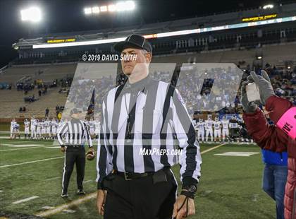Thumbnail 2 in Jackson vs. Carthage (MSHSAA Class 5 Championship) photogallery.