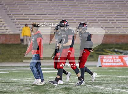 Thumbnail 2 in Jackson vs. Carthage (MSHSAA Class 5 Championship) photogallery.