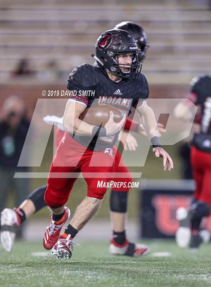 Thumbnail 2 in Jackson vs. Carthage (MSHSAA Class 5 Championship) photogallery.
