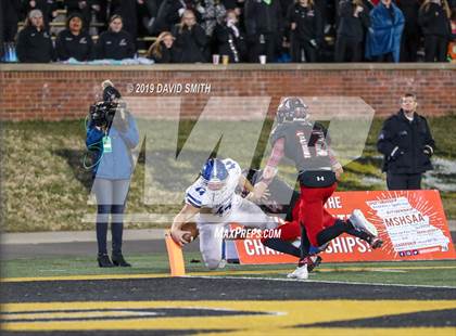 Thumbnail 2 in Jackson vs. Carthage (MSHSAA Class 5 Championship) photogallery.