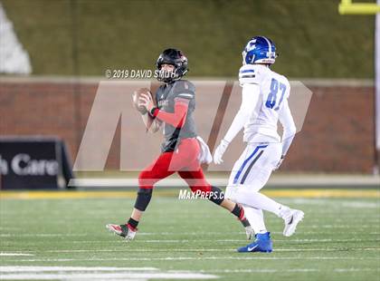 Thumbnail 2 in Jackson vs. Carthage (MSHSAA Class 5 Championship) photogallery.