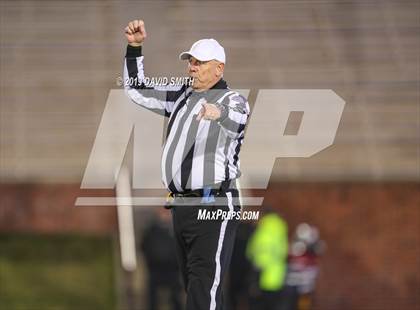 Thumbnail 3 in Jackson vs. Carthage (MSHSAA Class 5 Championship) photogallery.