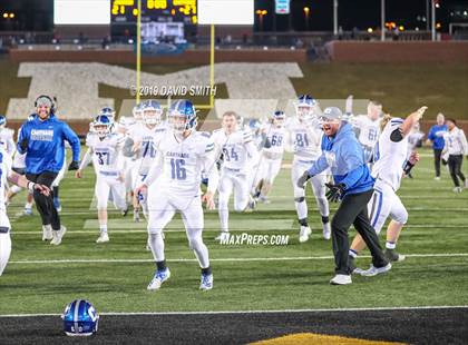 Thumbnail 2 in Jackson vs. Carthage (MSHSAA Class 5 Championship) photogallery.