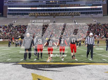 Thumbnail 1 in Jackson vs. Carthage (MSHSAA Class 5 Championship) photogallery.