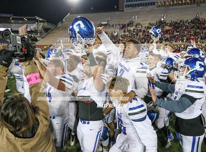 Thumbnail 2 in Jackson vs. Carthage (MSHSAA Class 5 Championship) photogallery.