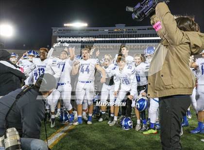 Thumbnail 2 in Jackson vs. Carthage (MSHSAA Class 5 Championship) photogallery.