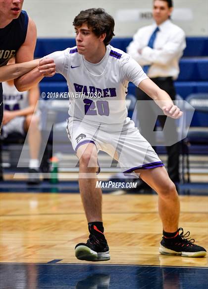 Thumbnail 2 in O'Connor vs. Warren photogallery.