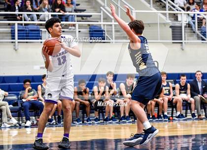 Thumbnail 1 in O'Connor vs. Warren photogallery.
