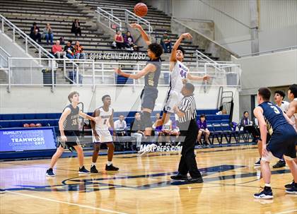Thumbnail 1 in O'Connor vs. Warren photogallery.