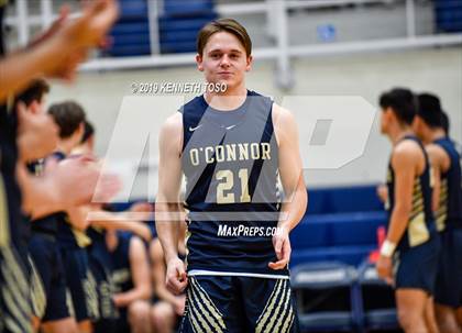Thumbnail 2 in O'Connor vs. Warren photogallery.