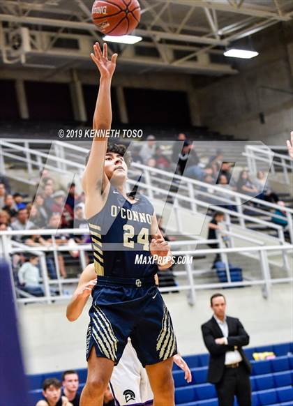 Thumbnail 3 in O'Connor vs. Warren photogallery.