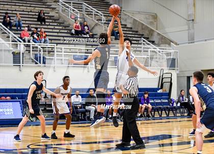 Thumbnail 3 in O'Connor vs. Warren photogallery.