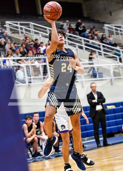 Thumbnail 2 in O'Connor vs. Warren photogallery.