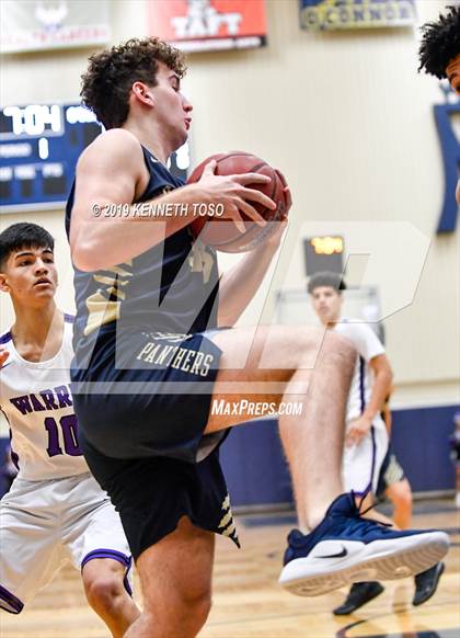Thumbnail 3 in O'Connor vs. Warren photogallery.