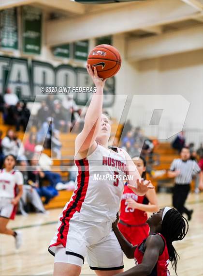 Thumbnail 1 in American vs. Monte Vista (Contra Costa Challenge) photogallery.