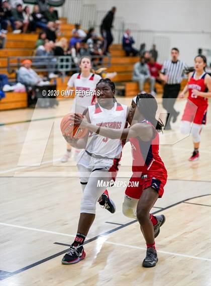 Thumbnail 3 in American vs. Monte Vista (Contra Costa Challenge) photogallery.
