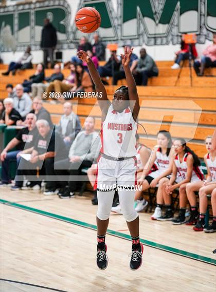 Thumbnail 3 in American vs. Monte Vista (Contra Costa Challenge) photogallery.