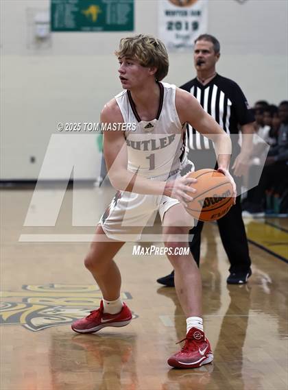 Thumbnail 2 in Butler vs Nation Ford (at Independence) photogallery.