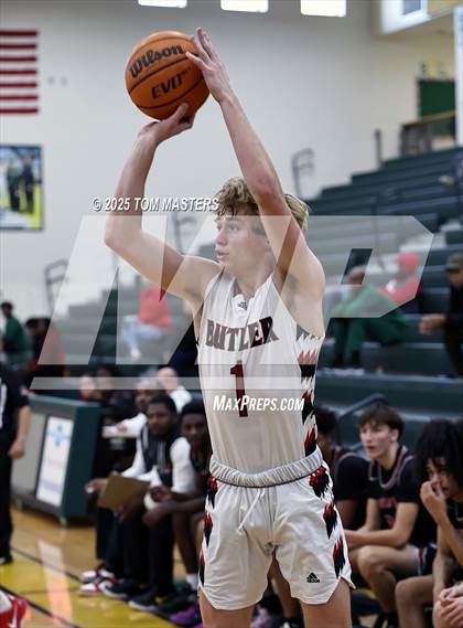 Thumbnail 3 in Butler vs Nation Ford (at Independence) photogallery.