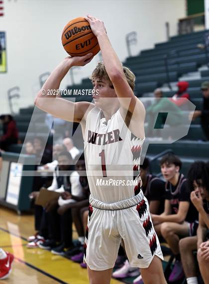 Thumbnail 2 in Butler vs Nation Ford (at Independence) photogallery.