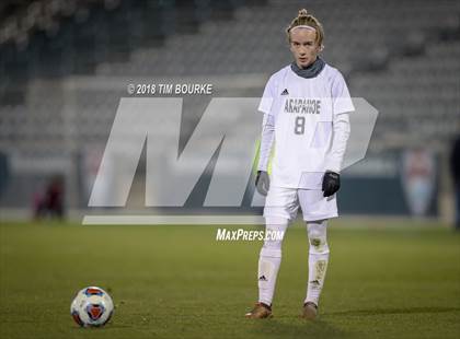 Thumbnail 3 in Arapahoe vs. Grandview (CHSAA 5A Final) photogallery.