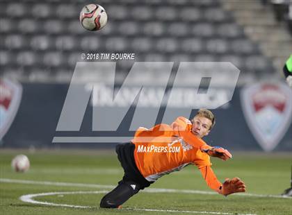 Thumbnail 3 in Arapahoe vs. Grandview (CHSAA 5A Final) photogallery.