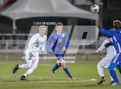 Thumbnail 1 in Arapahoe vs. Grandview (CHSAA 5A Final) photogallery.