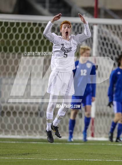 Thumbnail 3 in Arapahoe vs. Grandview (CHSAA 5A Final) photogallery.
