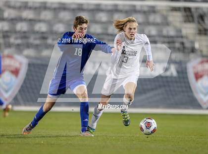 Thumbnail 2 in Arapahoe vs. Grandview (CHSAA 5A Final) photogallery.